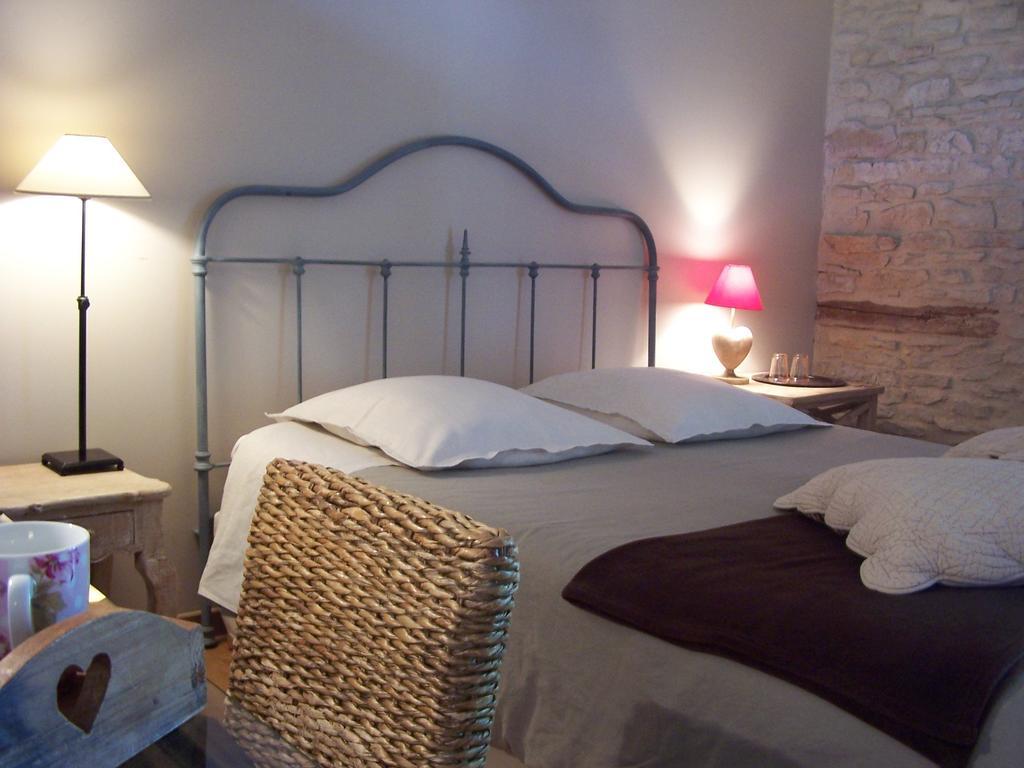 B&B Clos De Pomeir Pommiers (Rhone) Bagian luar foto