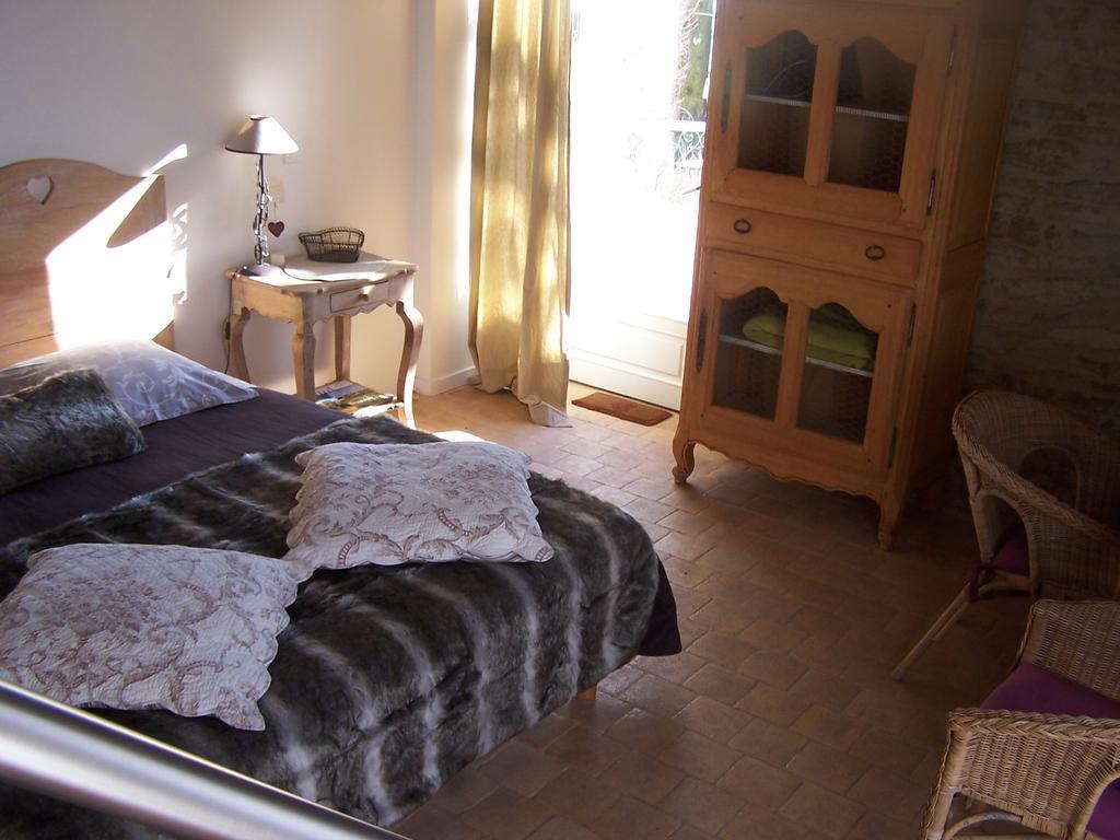 B&B Clos De Pomeir Pommiers (Rhone) Bagian luar foto